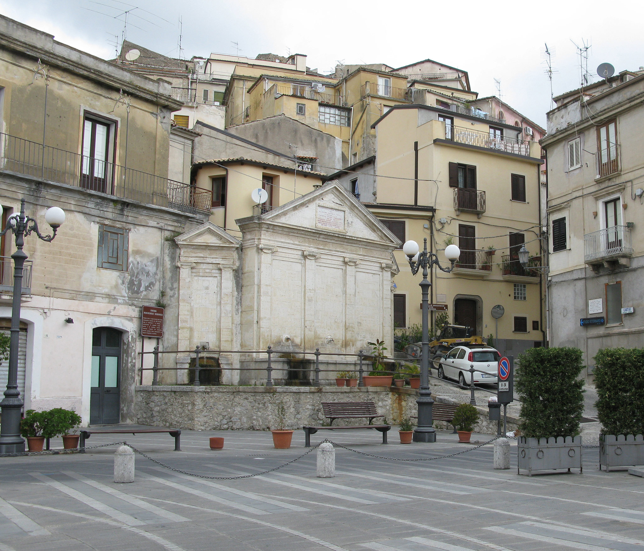 Fontana Monumentale Borbonica (1822) in Piazza Plebiscito, Gioiosa Ionica, Calabria